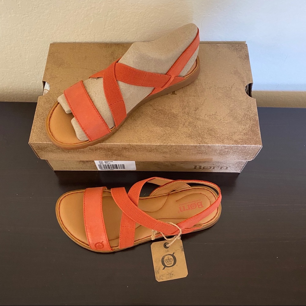 Born Leather Slip-on Sandals Size 7 NIB